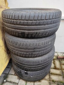 205/55R16 - 2
