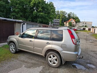 Nissan Xtrail 2,2 dci - 2