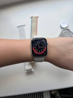 Apple Watch Series 8 45mm – záruka do 11/25 - 2