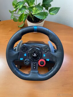 Herní volat Logitech G29 (+pedály, řadící páka) - 2