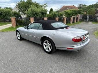 Jaguar XK8 2001 - 2