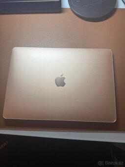 Macbook Air 2020 A2337 růžový (Rose Gold) - 2