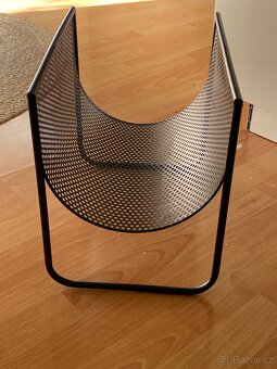 Stojan na noviny - 2