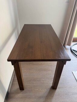 Masivní jídelní stul - 2