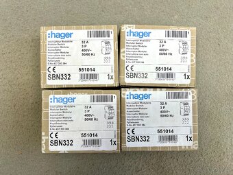 Instalační vypínač hager SBN332 3P 32A - 2