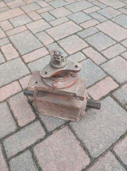 Litinová převodovka - 2