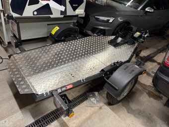 Přívěsný vozík Lorries - 2