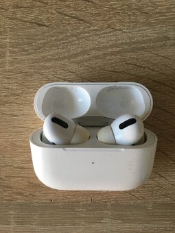 airPods 2 generace - 2