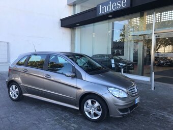 Díly z vozu Mercedes Benz B170 Benzín 85kw - 2