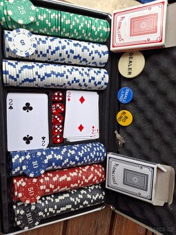 Pokerový kufřík + žetony navíc - 2