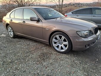 Bmw 745d max vybava lechce nabourane poizdne - 2