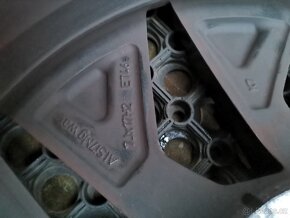 ORIGINÁLNÍ 17" alu disk Slagard na Škoda Octavie IV - 2