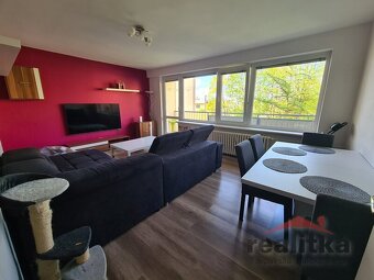 Pronájem hezkého bytu 3+1, 67m2 s lodžií, Opava, ul. Bílovec - 2