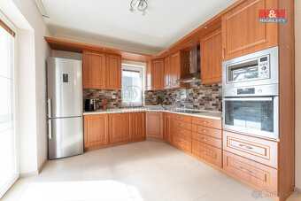 Prodej rodinného domu, 155 m², Kamenice, ul. Vnitřní - 2