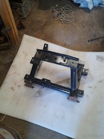 Ram pod motor trabant - 2