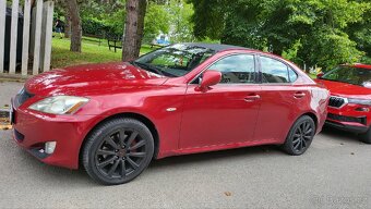 Lexus is 220d - 2