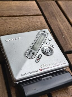 Net MD walkman Minidisc Sony MZ-NF810 MD/LP4 - 2