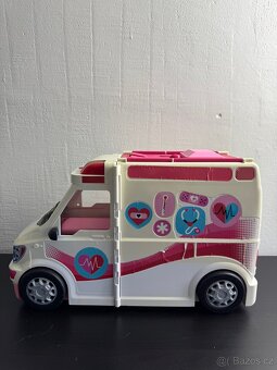 Barbie sanitka - 2
