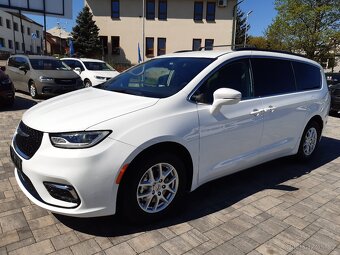 Chrysler Pacifica 3,6L,r.v.2022, kůže,7mít,TopStav,39.000 km - 2