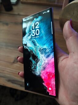 Samsung Galaxy S 22 ultra - 2