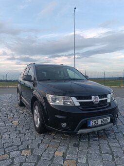 FIAT FREEMONT, 2,0 MJ, 125kw, manuál,7 míst - 2