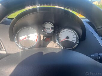 Peugeot 207 1,6 hdi - 2