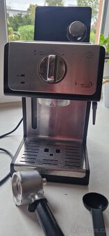 DeLonghi Espresso kávovar ECP33.21.BK - 2
