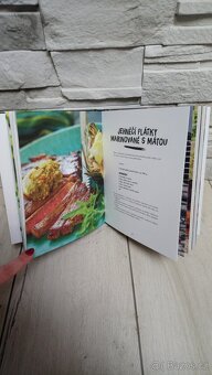 Kniha Grilujeme s přáteli - 2
