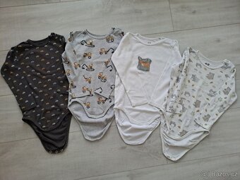 4 x body H&M s autama a se zvířátkama, vel.92 - 2