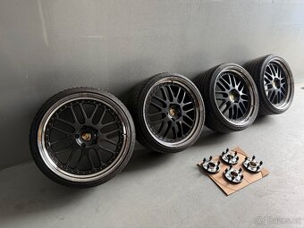 Cargraphic 22” - 2