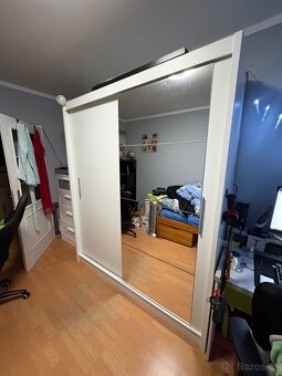 Šatní skříň 180x61x215 cm - 2