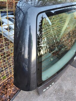 VW Golf 4 combi, variant - páté dveře, viko kufru - 2