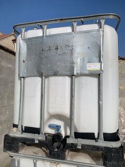 IBC nádrž 1000l - 2
