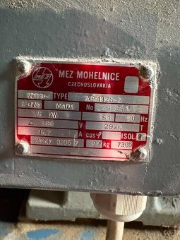 Kompresor Orlík 2JSK75 _ 300l _ 7,5 kW - 2