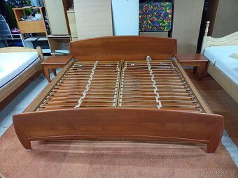 Prodám krásné kvalitní letiště z masivu zn.Hülsta 200 x 200 - 2