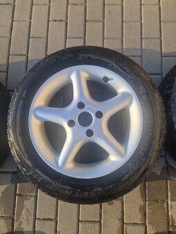 Alu Borbet 15"4x108, pneu 7mm 195/60/15 - 2