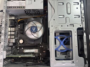 PC | Ryzen 3 2200G, 8GB, 256GB SSD - 2