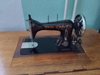 Šicí stroj Zenith Bobbin - 2