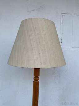 Masivní podlahová lampa - 2