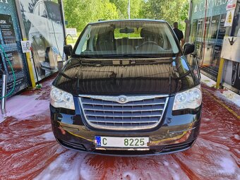 Chrysler grand Voyager 2.8crdi 2011 - 2