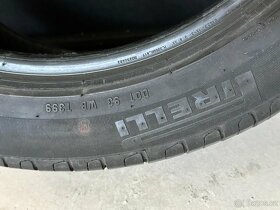 Letní pneumatiky Pirelli a Barum 235/45 R18 - cca 5 mm - 2