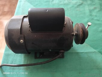 Elektromotor včetně řemenice - 2