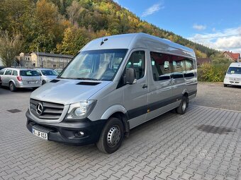 Mercedes-Benz Sprinter - 2
