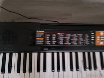 Prodám klávesy YAMAHA PSR-F51 - 2