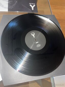 Vinyl deska - 2