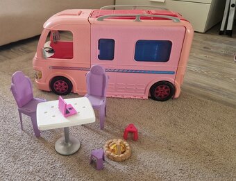 Karavan pro Barbie - 2