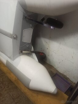 Prodám člun s motorem - 2