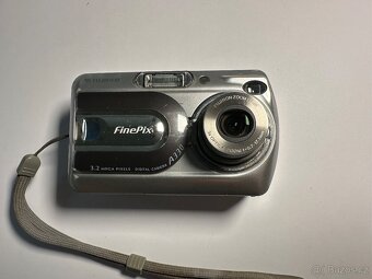 Fuji FinePix A330 retro fotoaparát - 2