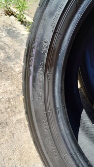 Sada letni pneu Bridgestone 225/40-18 vzorek okolo 5mm - 2