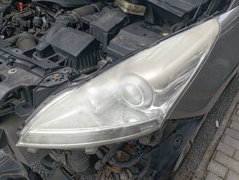 Světlomet Peugeot 5008 H9 + LED (2009-2013) - 2